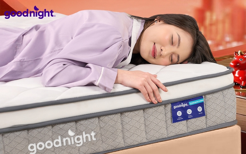 Hãy nằm thử nệm theo tư thế ngủ quen thuộc, kiểm tra độ đàn hồi