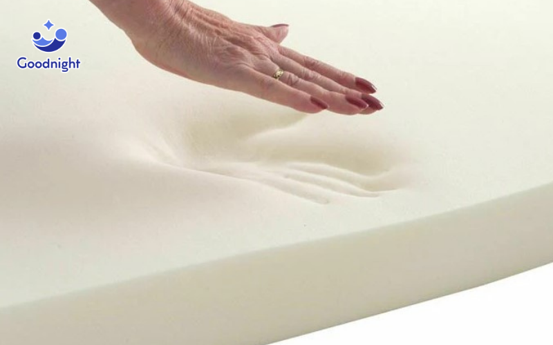 Nệm foam là gì? Nệm foam có tốt không? Liệu có nên mua? 2 Memory Foam là một dạng bọt xốp