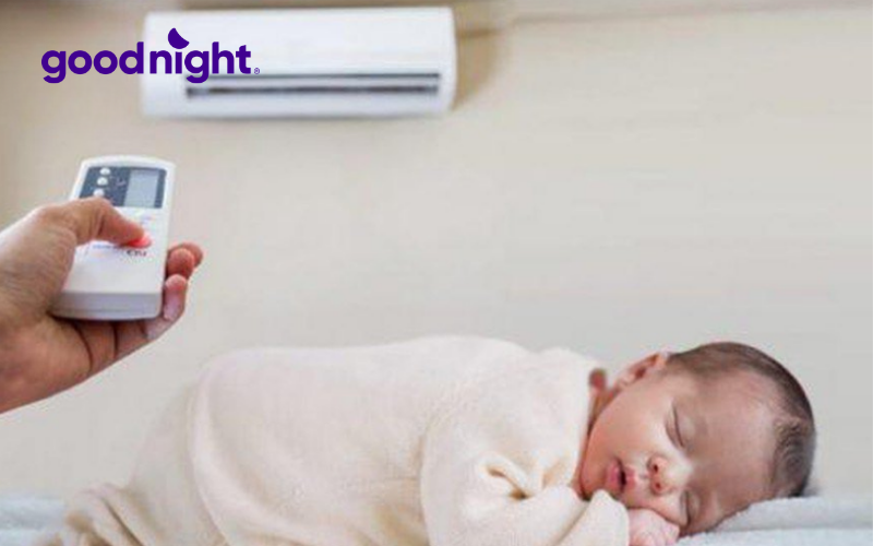 08 Cách xử lý tình trạng trẻ sơ sinh nằm nệm bị nóng lưng hiệu quả 4 Điều chỉnh nhiệt độ phòng