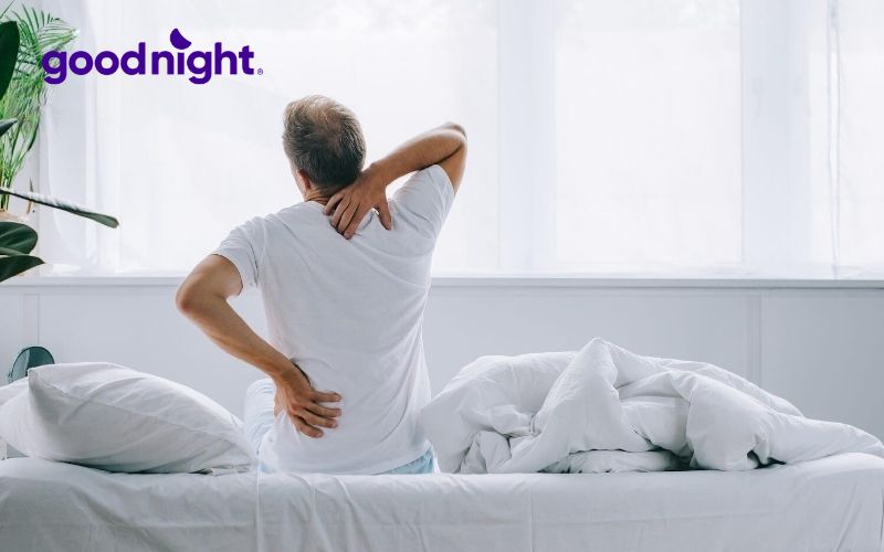 Lý do nằm nệm lò xo đau lưng và giải pháp cải thiện 4 Đau lưng không chỉ làm giảm chất lượng giấc ngủ mà còn ảnh hưởng đến sức khỏe