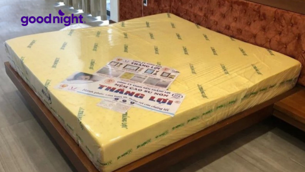 Nệm cao su 30cm là gì? Có nên sử dụng nệm cao su non không?
