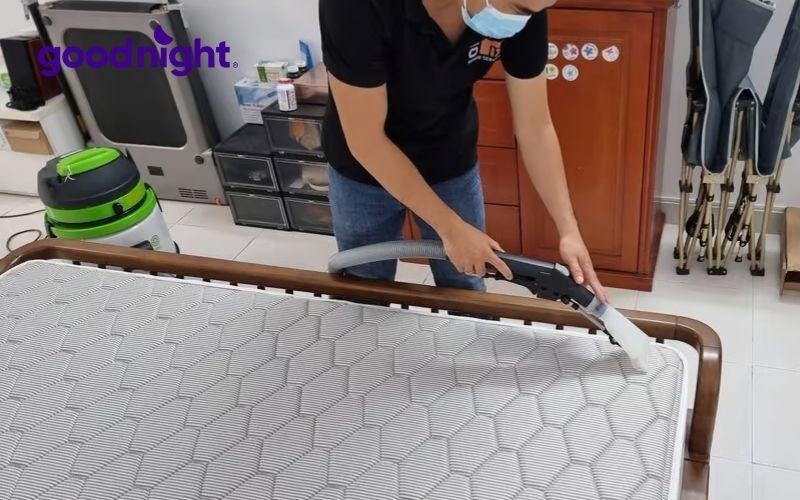 Hướng dẫn 8 bước giặt nệm tại nhà đơn giản mà sạch như mới 10 Lưu ý khi áp dụng các cách vệ sinh nệm tại nhà