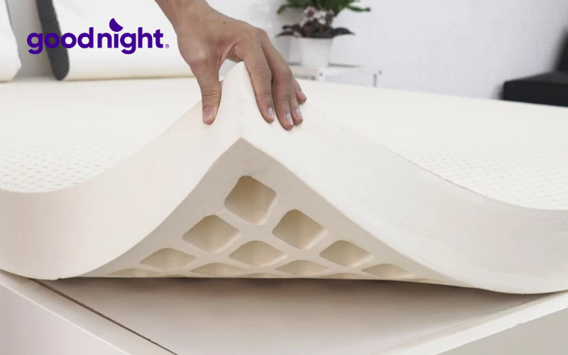 Bảng giá mẫu nệm 1m4x1m8 bán chạy mới nhất năm 2025 5 Nệm cao su foam latex đàn hồi tốt thoáng khí