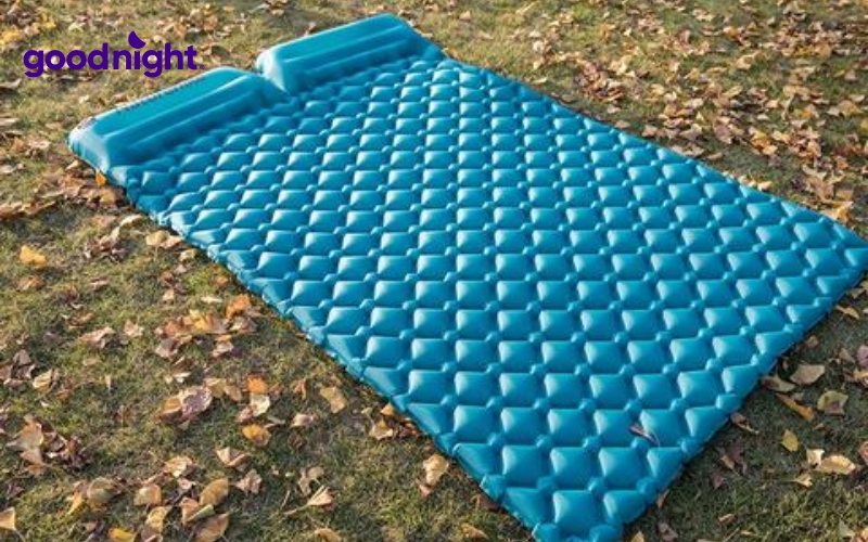 Top 10 loại nệm du lịch tiện lợi nên lựa chọn 3 Nệm hơi du lịch là lựa chọn được nhiều người yêu thích nhờ trọng lượng nhẹ và khả năng gấp gọn tối đa