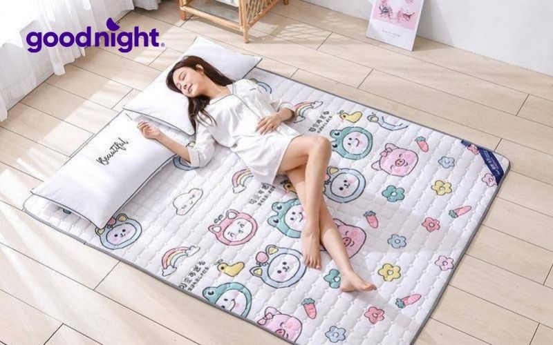 Nệm trải sàn kiểu Hàn Quốc – Xu hướng tiêu dùng 2025 4 Nệm trải sàn kiểu Hàn Quốc đảm bảo sự thoải mái cho người nằm