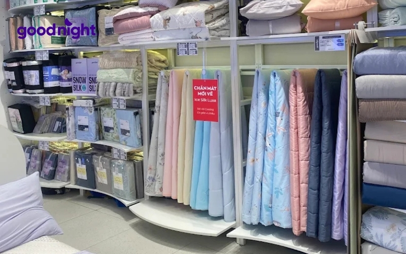 10+ mẫu chăn ga gối đệm cưới màu đỏ cực đẹp cho phòng tân hôn 15 Mua chăn ga gối nệm cưới ở đâu giá tốt, uy tín?