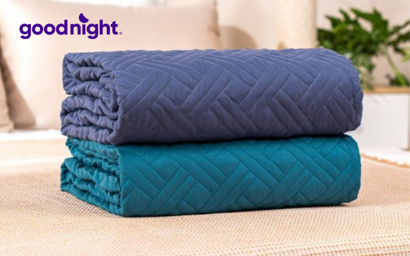 Gợi ý 10 mẫu chăn ga mùa hè giúp bạn ngủ ngon, không lo nóng bức 6 Chăn bốn mùa Goodnight Mori