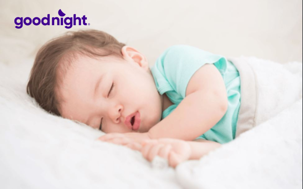 Mẹo chọn gối cho bé 3 tuổi phù hợp, an toàn 2 Khi 2-3 tuổi, cột sống của bé đã được định hình nên có thể sử dụng các loại gối mềm giúp để nâng đỡ đầu.