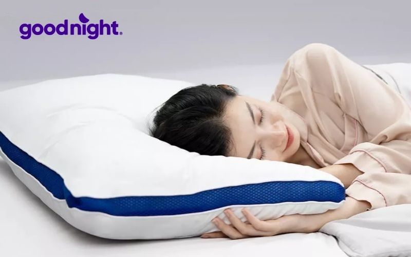 Top 5 mẫu gối nằm nghiêng giúp ngủ ngon và bảo vệ sức khỏe 6 Gối Doona Microfiber lông vũ nhân tạo