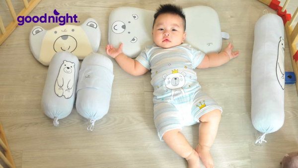 Hướng dẫn chọn gối ôm cho bé phù hợp với từng độ tuổi