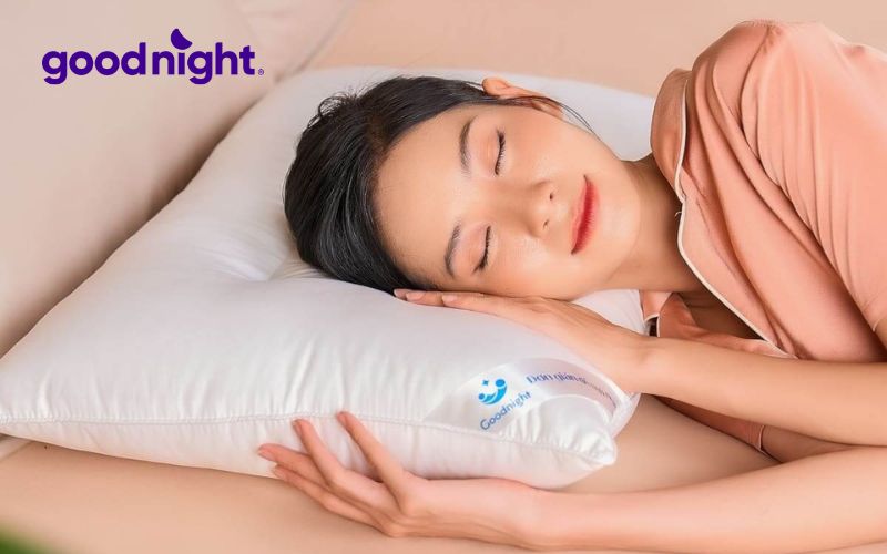 8 nguyên nhân khiến bạn nằm nệm bị đau lưng và cách khắc phục hiệu quả 7 Khắc phục nằm nệm bị đau lưng bằng cách dùng gối nằm phù hợp