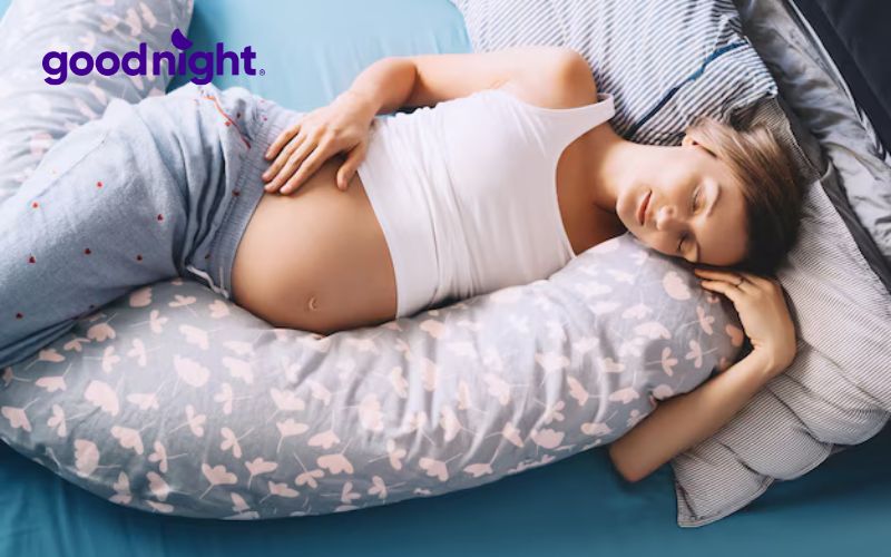 Top 7 loại gối cho bà bầu ngủ ngon và bảo vệ sức khỏe 2 Gối cho bà bầu là sản phẩm được thiết kế đặc biệt để hỗ trợ phụ nữ trong suốt thai kỳ
