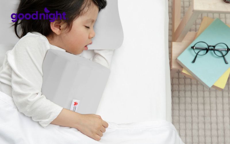 Top 15 mẫu gối trẻ em cao cấp được ưa chuộng hiện nay 6 Gối Aeroflow Hachiko nổi bật với thiết kế lượn sóng giúp cố định tư thế ngủ đúng