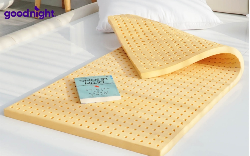 Có nên chọn nệm cao su cho bé? Kinh nghiệm chọn nệm an toàn 5 Nệm Goodnight Rena