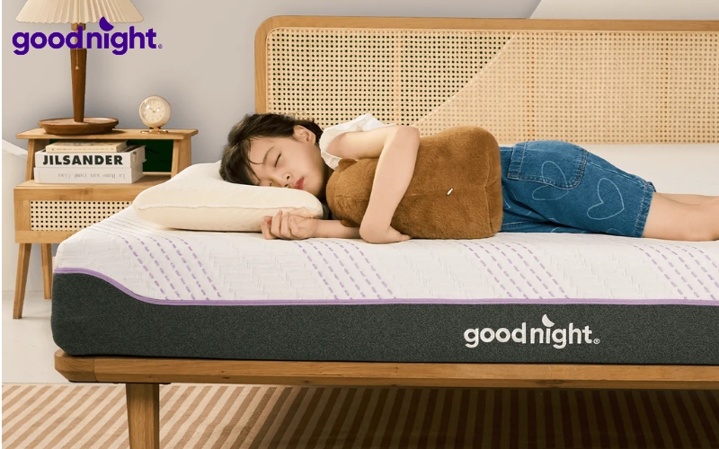 So sánh nệm foam và bông ép: Nên chọn loại nệm nào cho giấc ngủ? 8 Goodnight Active Hybrid