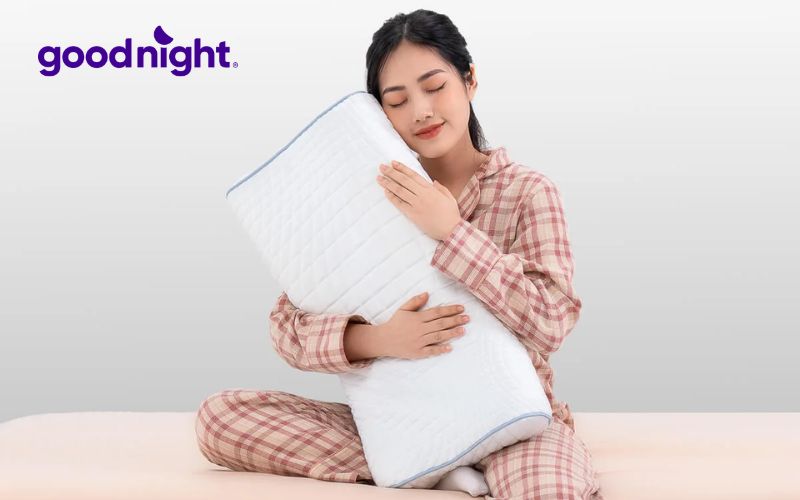 Top 12 mẫu gối cho người thoát vị đĩa đệm cổ giúp ngủ ngon 2 Một chiếc gối phù hợp sẽ giúp người bị thoát vị đĩa đệm cổ giảm đau nhức, ngủ ngon hơn