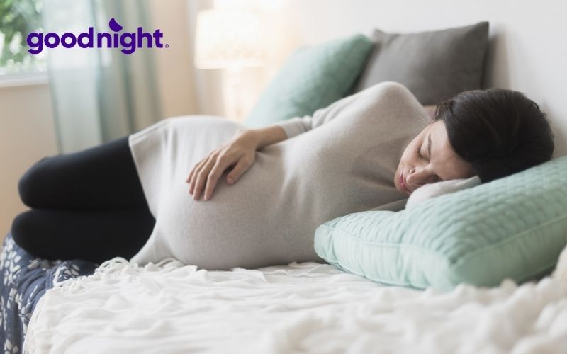 Phụ nữ mang thai nên ưu tiên tư thế ngủ nghiêng trái