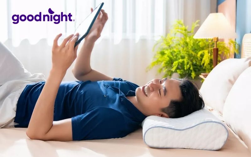 Chọn gối nệm nâng đỡ tốt để cải thiện tình trạng đau cổ vai gáy