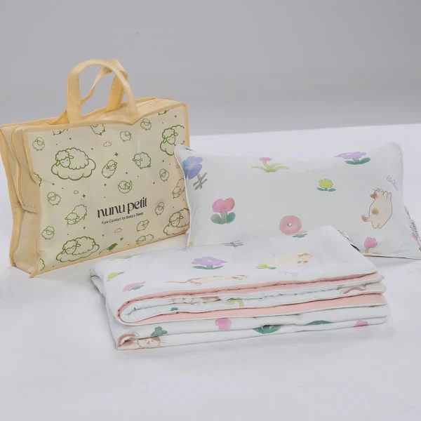 Bộ chăn gối Nunu Petit Ice Bear