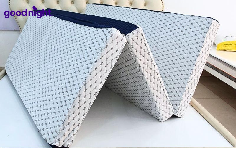 Nệm PE là gì? Có nên mua nệm PE giá rẻ không? 5 Nệm PE sẽ phù hợp nếu bạn ưu tiên sự tiết kiệm, gọn nhẹ và linh hoạt hơn là trải nghiệm nằm cao cấp